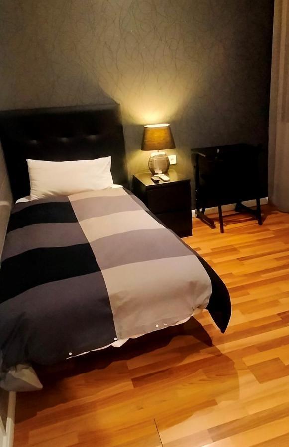 Single Rooms Madrid Buitenkant foto
